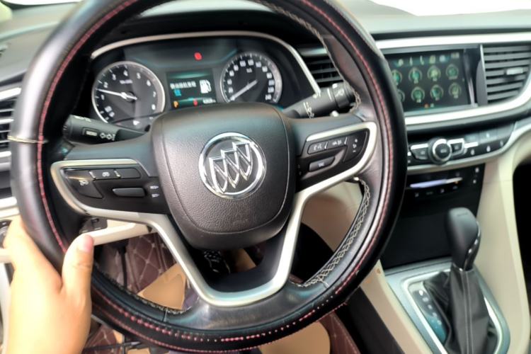 Used Buick GT 2019 15T Dual-Clutch Connected Elite Model China VI Steering Wheel