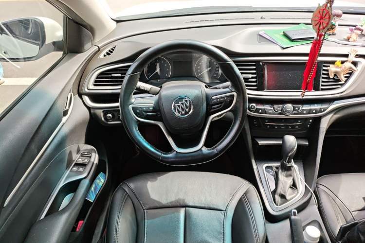Used Buick GT 2019 18T Automatic Connected Elite Model China VI Standard Steering Wheel