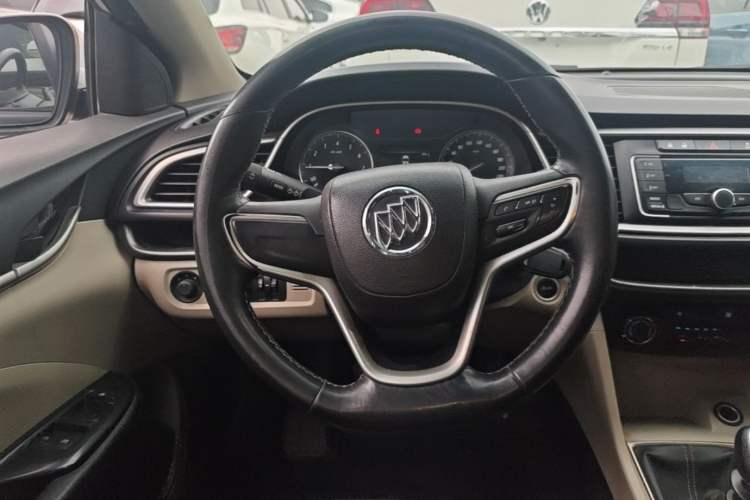 Used Buick GT 2019 15T Manual Elite Version China VI Standard Steering Wheel