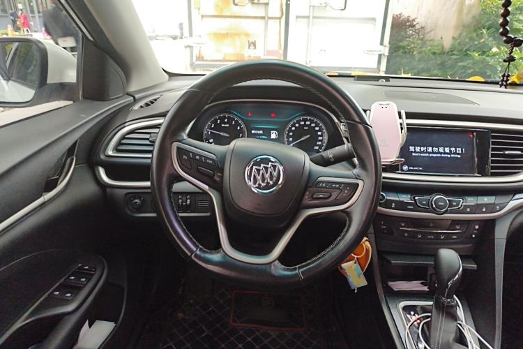 Used Buick GT 2019 18T Automatic Connected Elite Model China VI Standard Steering Wheel