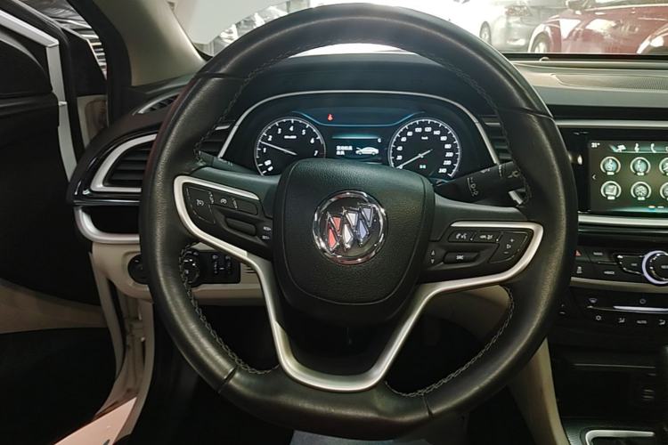 Used Buick GT 2019 15T Dual-Clutch Connected Elite Model China VI Steering Wheel