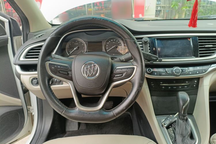 Used Buick GT 2019 15T Dual-Clutch Connected Elite Model China VI Steering Wheel
