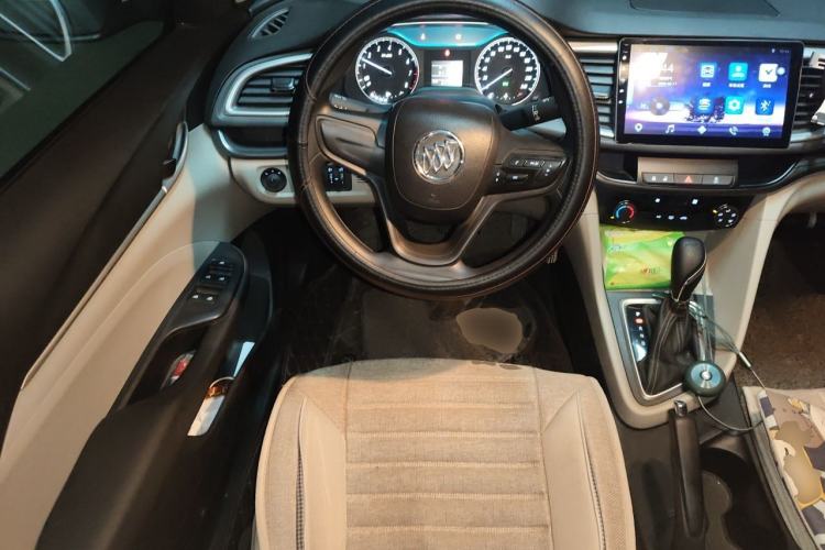 Used Buick GT 2019 15T Dual-Clutch Advanced Version China VI Standard Steering Wheel
