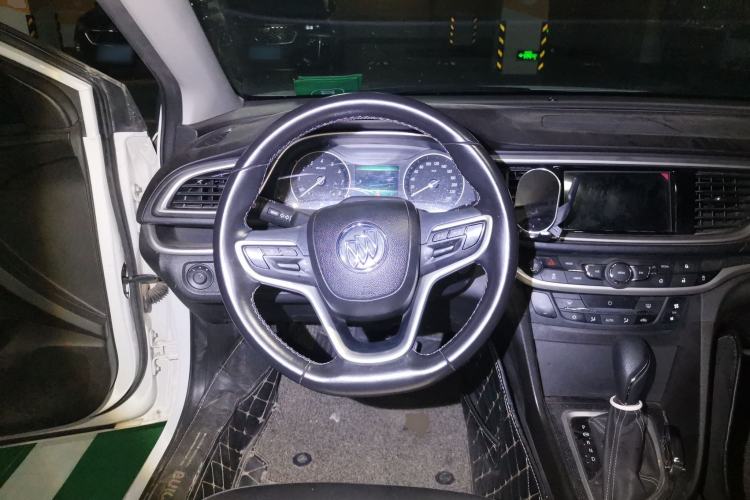 Used Buick GT 2019 18T Automatic Connected Elite Model China VI Standard Steering Wheel