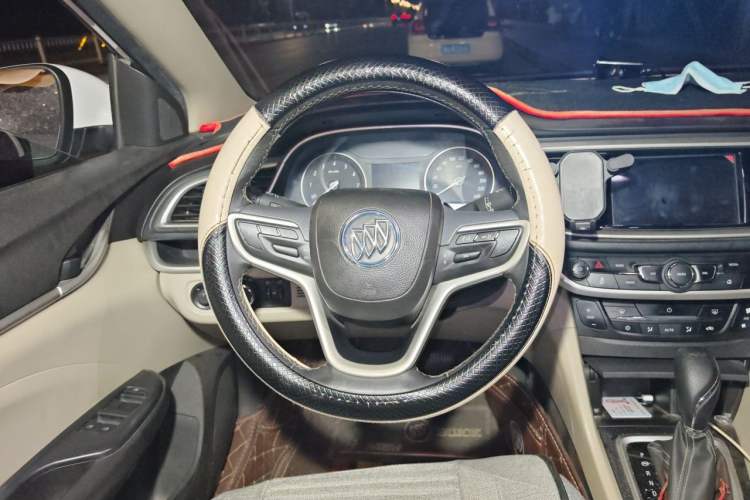 Used Buick GT 2019 15T Dual-Clutch Connected Elite Model China VI Steering Wheel