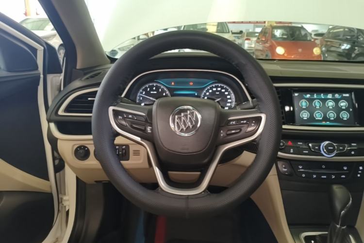 Used Buick GT 2019 15T Dual-Clutch Connected Elite Model China VI Steering Wheel