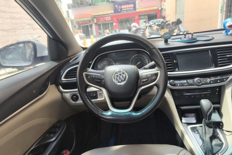 Used Buick GT 2019 15T Dual-Clutch Connected Elite Version China V Standard Steering Wheel