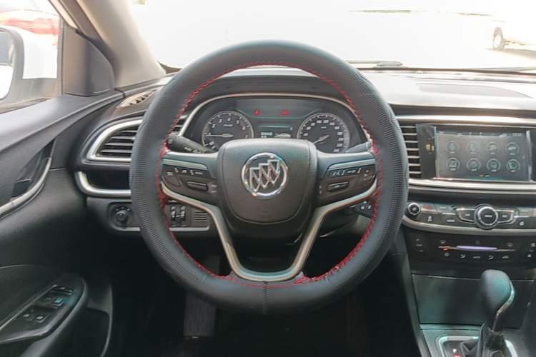 Used Buick GT 2019 18T Automatic Connected Elite Model China VI Standard Steering Wheel