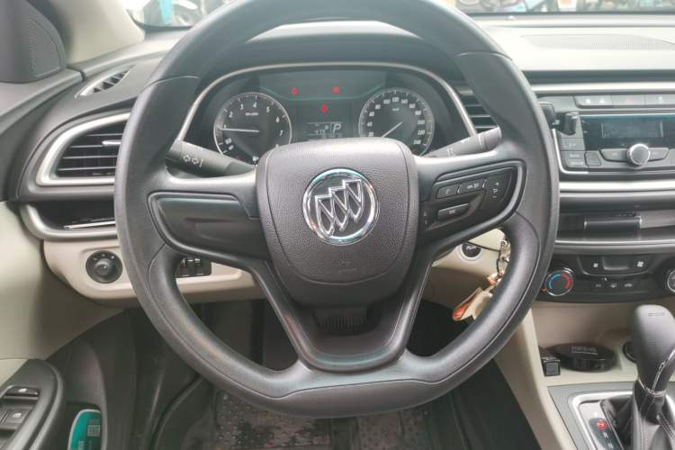 Used Buick GT 2019 15T Dual-Clutch Advanced Version China VI Standard Steering Wheel