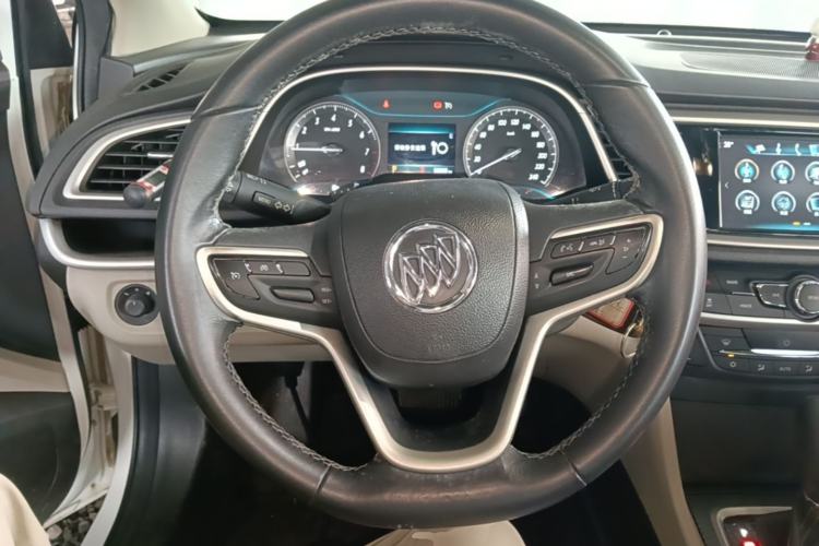 Used Buick GT 2019 15T Dual-Clutch Connected Elite Model China VI Steering Wheel