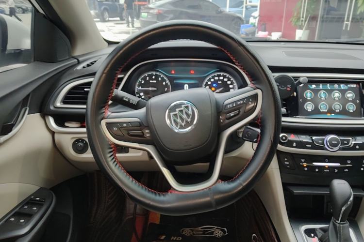 Used Buick GT 2019 15T Dual-Clutch Connected Elite Model China VI Steering Wheel
