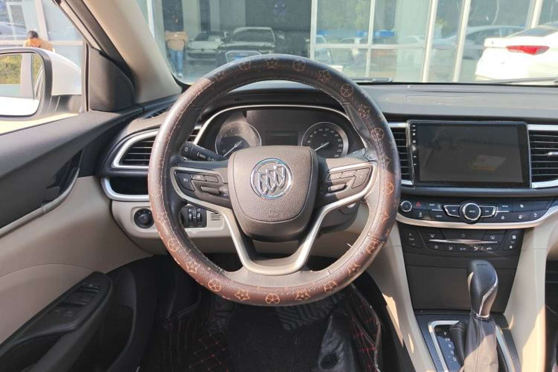 Used Buick GT 2019 15T Dual-Clutch Connected Elite Model China VI Steering Wheel