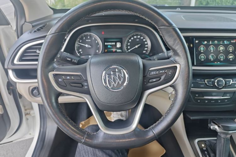 Used Buick GT 2019 15T Dual-Clutch Connected Elite Model China VI Steering Wheel