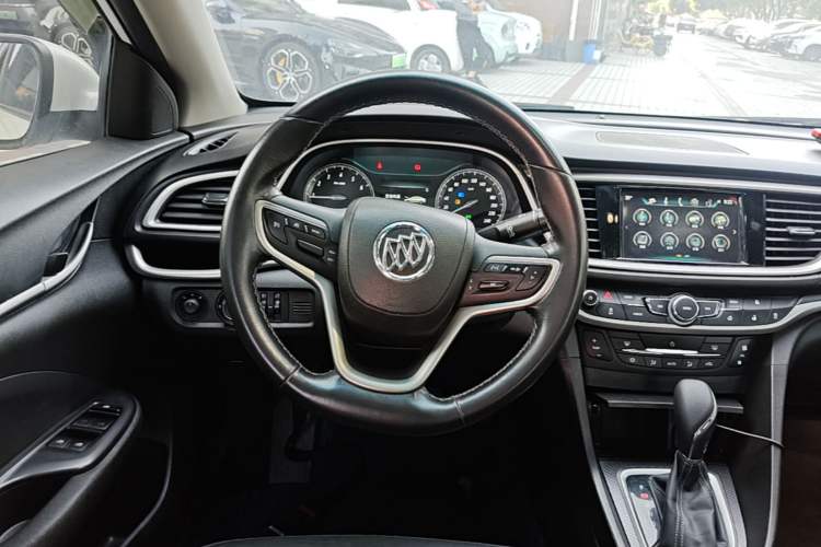 Used Buick GT 2019 18T Automatic Connected Elite Model China VI Standard Steering Wheel