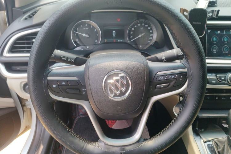 Used Buick GT 2019 15T Dual-Clutch Connected Elite Model China VI Steering Wheel
