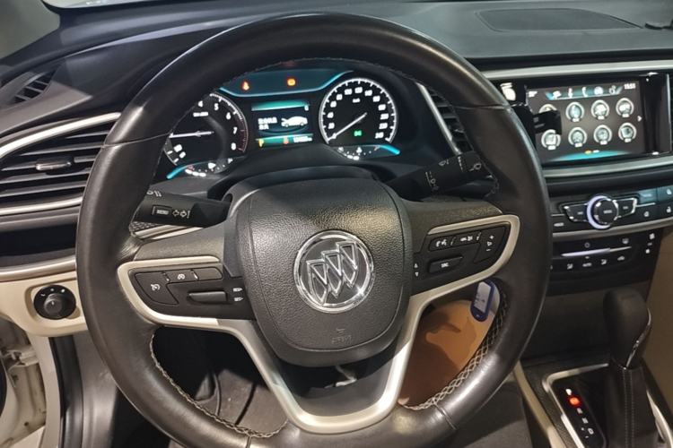Used Buick GT 2019 15T Dual-Clutch Connected Elite Model China VI Steering Wheel