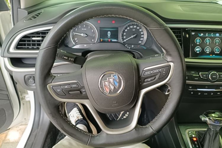 Used Buick GT 2019 18T Automatic Connected Elite Model China VI Standard Steering Wheel