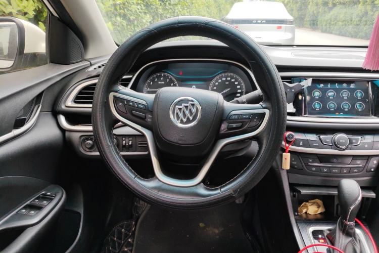 Used Buick GT 2019 18T Automatic Connected Elite Model China VI Standard Steering Wheel
