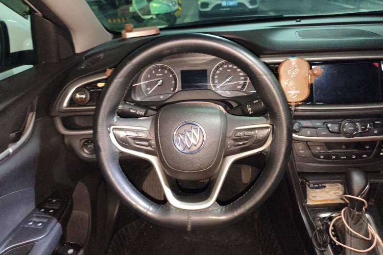 Used Buick GT 2019 18T Automatic Connected Elite Model China V Standard Steering Wheel