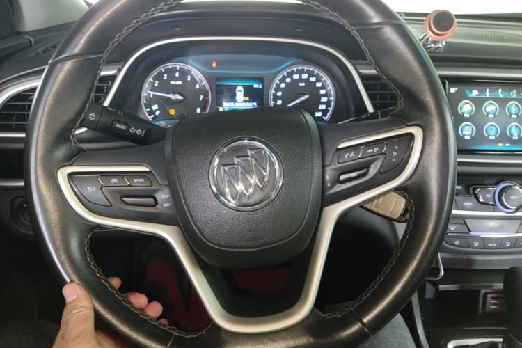 Used Buick GT 2019 18T Automatic Connected Elite Model China VI Standard Steering Wheel