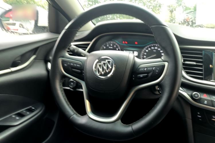 Used Buick GT 2019 18T Automatic Connected Elite Model China VI Standard Steering Wheel