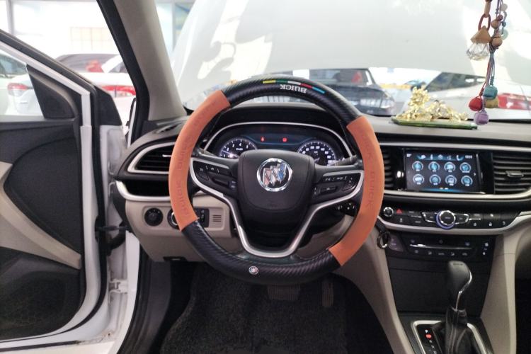 Used Buick GT 2019 15T Dual-Clutch Connected Elite Model China VI Steering Wheel