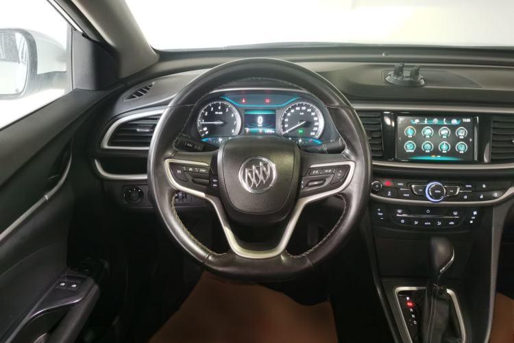 Used Buick GT 2019 18T Automatic Connected Elite Model China V Standard Steering Wheel