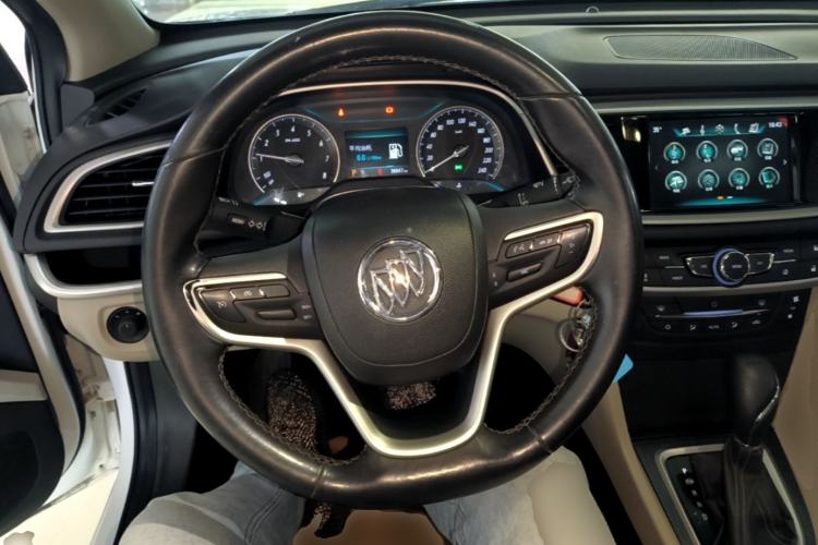 Used Buick GT 2019 15T Dual-Clutch Connected Elite Model China VI Steering Wheel