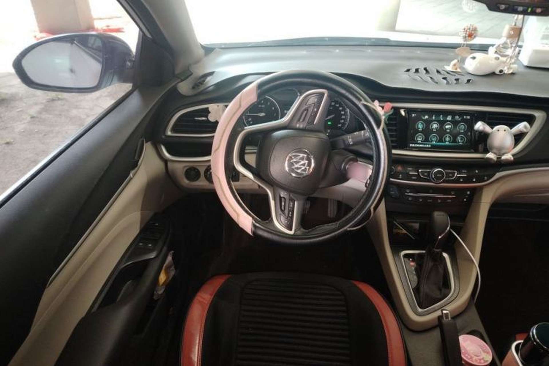 Used Buick GT 2019 15T Dual-Clutch Connected Elite Model China VI Steering Wheel