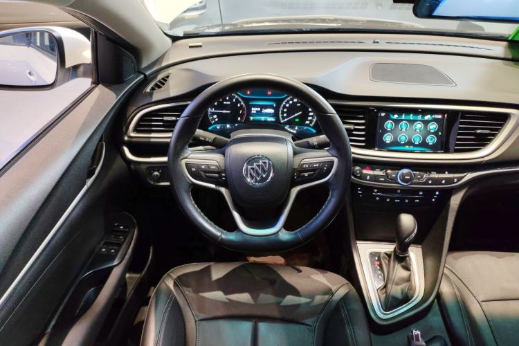 Used Buick GT 2019 18T Automatic Connected Elite Model China VI Standard Steering Wheel