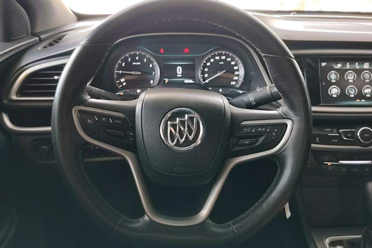 Used Buick GT 2019 18T Automatic Connected Elite Model China VI Standard Steering Wheel