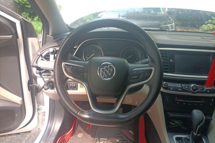 Used Buick GT 2019 15T Dual-Clutch Connected Elite Model China VI Steering Wheel
