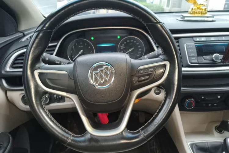 Used Buick GT 2019 15T Manual Elite Version China VI Standard Steering Wheel