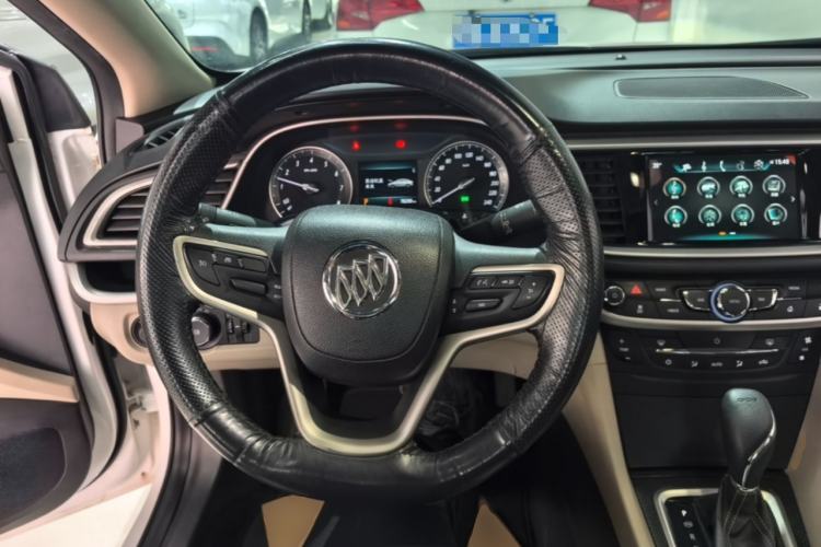 Used Buick GT 2019 15T Dual-Clutch Connected Elite Model China VI Steering Wheel