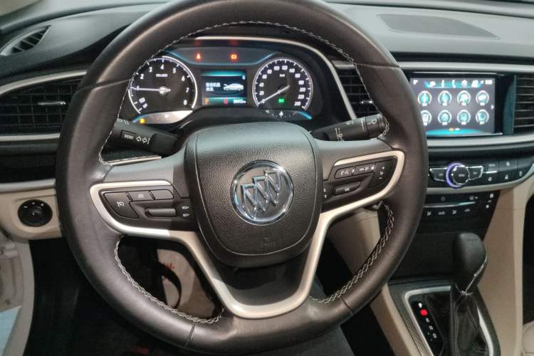 Used Buick GT 2019 15T Dual-Clutch Connected Elite Model China VI Steering Wheel