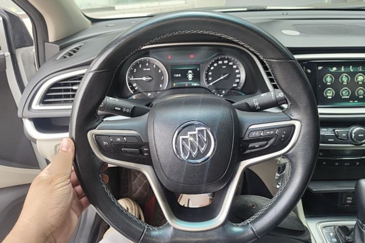 Used Buick GT 2019 15T Dual-Clutch Connected Elite Model China VI Steering Wheel