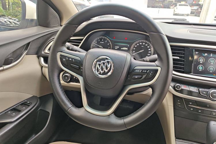 Used Buick GT 2019 15T Dual-Clutch Connected Elite Model China VI Steering Wheel