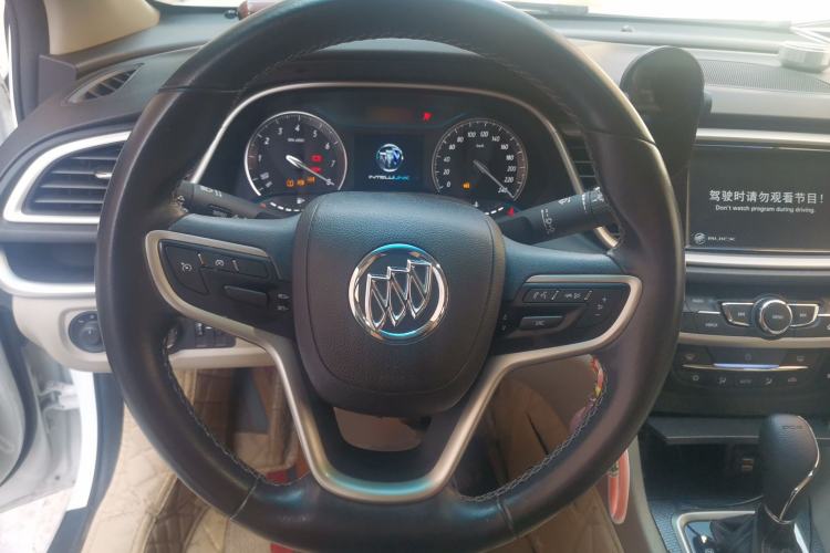 Used Buick GT 2019 15T Dual-Clutch CrossFire Limited Edition Fearless Version Steering Wheel