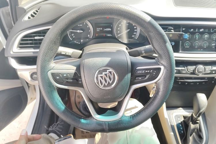 Used Buick GT 2019 15T Dual-Clutch Connected Elite Model China VI Steering Wheel