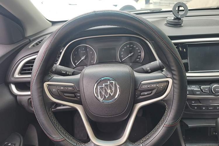 Used Buick GT 2019 18T Automatic Connected Elite Model China VI Standard Steering Wheel