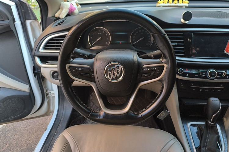 Used Buick GT 2019 15T Dual-Clutch Connected Elite Model China VI Steering Wheel