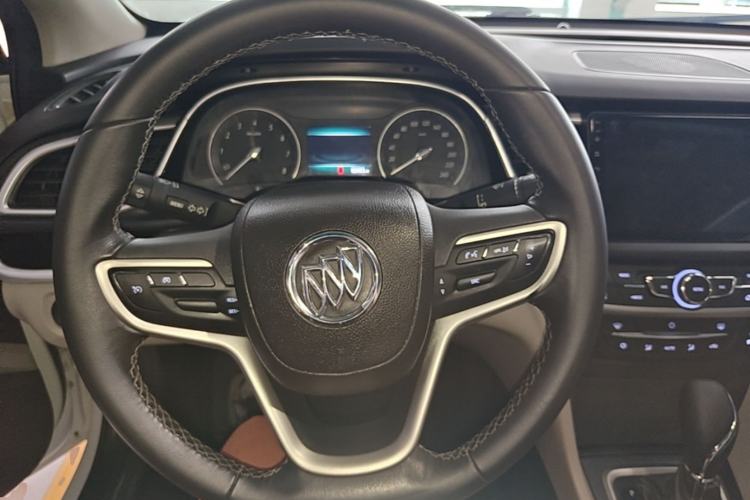 Used Buick GT 2019 15T Dual-Clutch Connected Elite Model China VI Steering Wheel