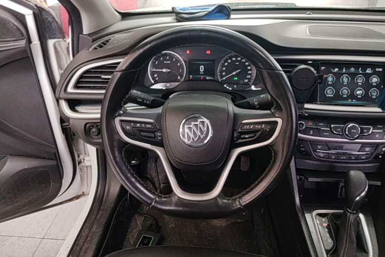 Used Buick GT 2019 18T Automatic Connected Elite Model China VI Standard Steering Wheel