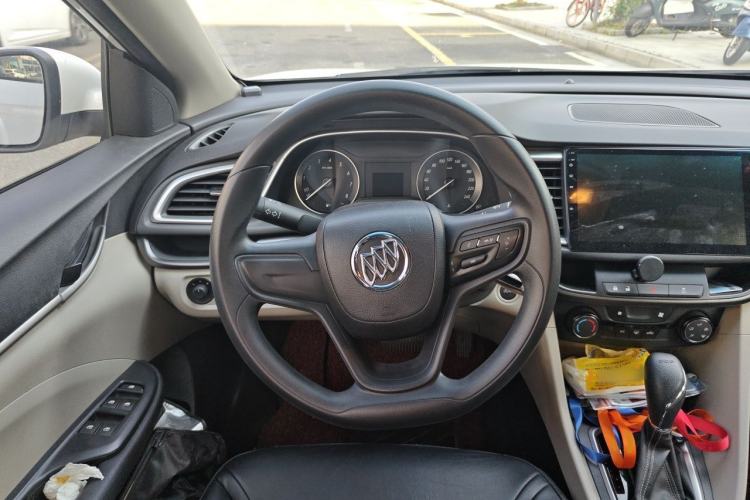 Used Buick GT 2019 15T Dual-Clutch Advanced Version China VI Standard Steering Wheel