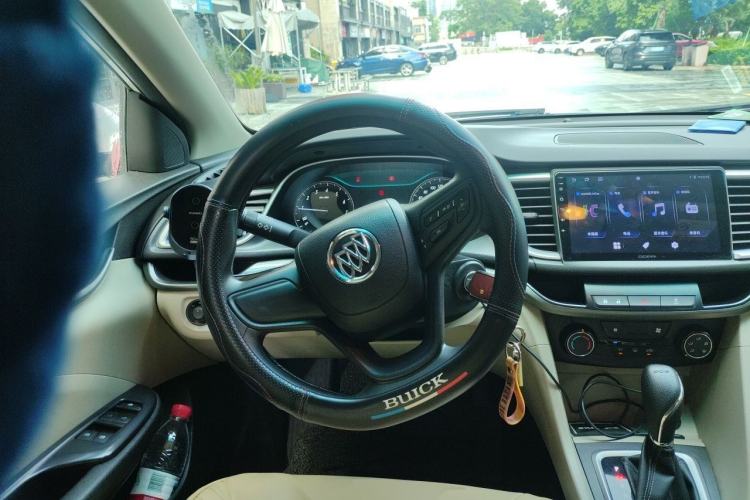 Used Buick GT 2019 15T Dual-Clutch Advanced Version China VI Standard Steering Wheel