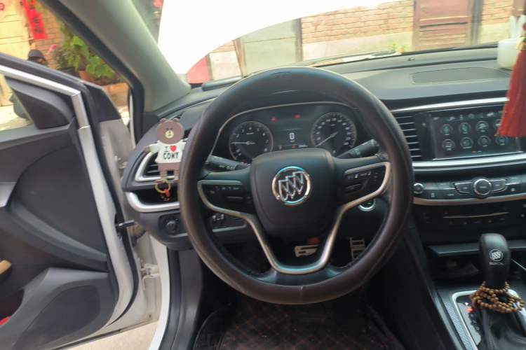 Used Buick GT 2019 18T Automatic Connected Flagship Version China VI Standard Steering Wheel