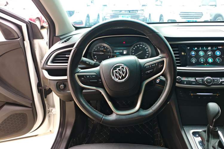 Used Buick GT 2019 18T Automatic Connected Elite Model China VI Standard Steering Wheel