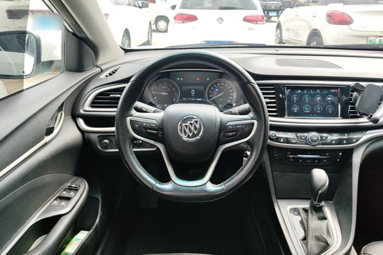 Used Buick GT 2019 18T Automatic Connected Elite Model China VI Standard Steering Wheel