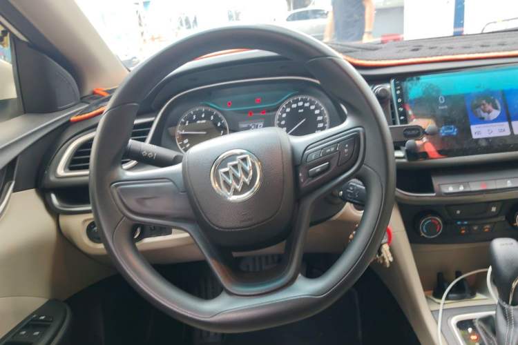 Used Buick GT 2019 15T Dual-Clutch Advanced Version China VI Standard Steering Wheel