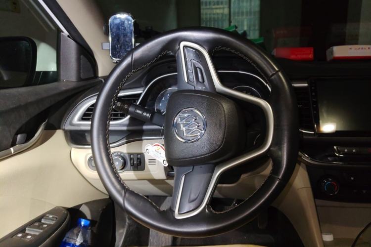 Used Buick GT 2019 15T Manual Elite Version China VI Standard Steering Wheel